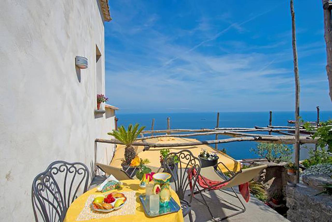 L'Antico Borgo Dei Limoni Bed and Breakfast Amalfi Exteriör bild