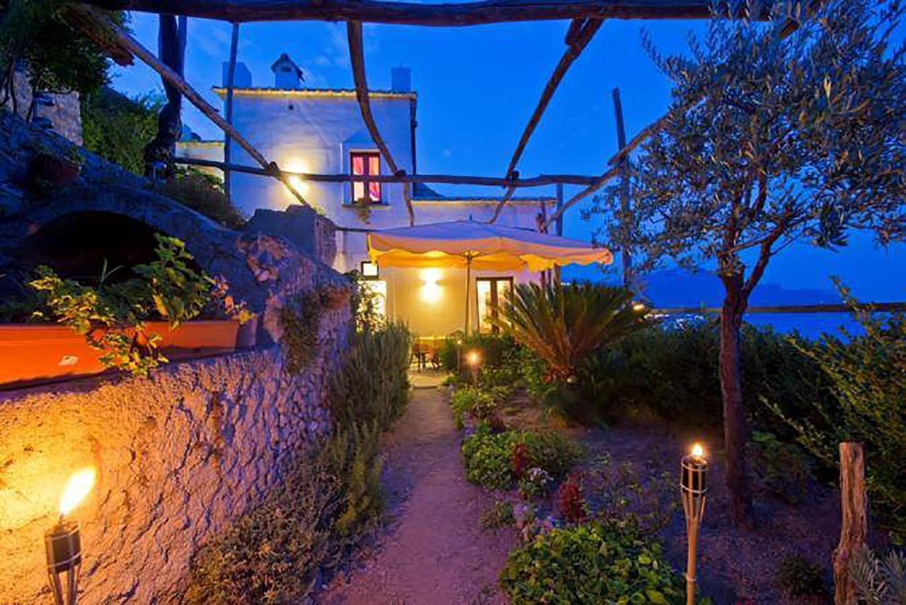 L'Antico Borgo Dei Limoni Bed and Breakfast Amalfi Exteriör bild