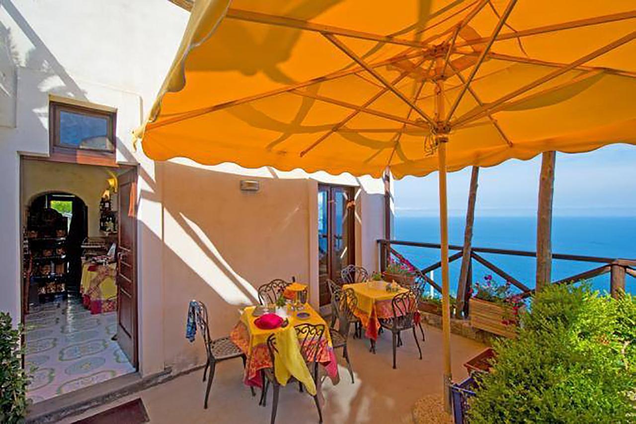 L'Antico Borgo Dei Limoni Bed and Breakfast Amalfi Exteriör bild